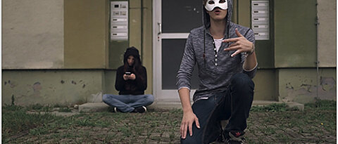Larissa Wenderlein und Pascal Danquard sind die Hauptdarsteller im Videoclip „A forgotten truth“.