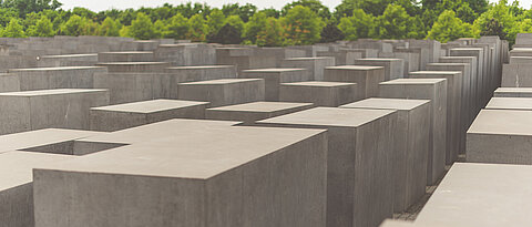 Mit seiner differenzierten Erinnerungslandschaft – im Bild das Holocaust-Mahnmal in Berlin – ist Deutschland ein weltweit viel beachtetes Modell.