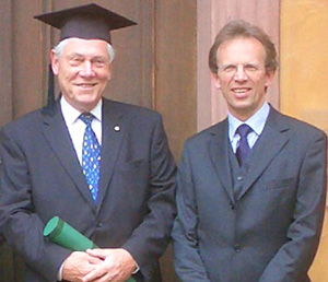 Der neue Ehrendoktor Professor Georg Friedrich Melchers mit Professor Martin Lohse. Foto: Klaus V. Toyka