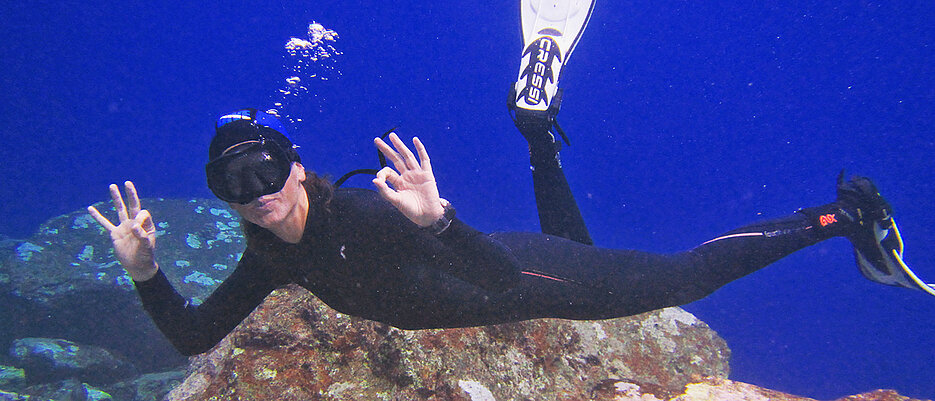 Mareike Huhn diving for her research. (Photo: Felix Mehlhaus)