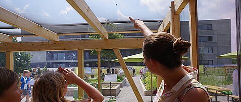 Marie-Theres Woitzik hat die Führung „Vom Ei zum Schmetterling – eine faszinierende Entwicklung“ für Schüler der Grundschule erarbeitet. (Foto: Annette Popp)