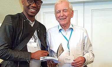 … und mit Nobelpreisträger Harald zur Hausen (Physiologie/Medizin 2008). (Fotos: privat)