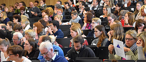 Teilnehmende bei der Herbsttagung der Professional School of Education