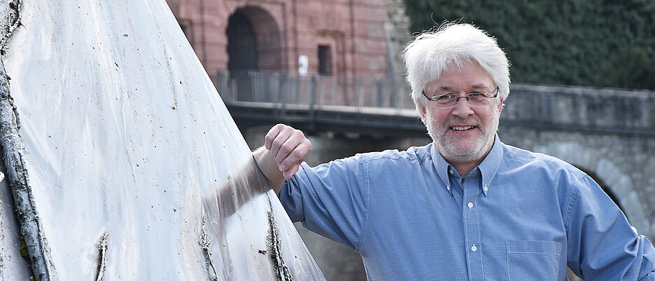 Am Bauernkriegsdenkmal an der Würzburger Festung können laut Guido Fackler wichtige Aspekt des Themas „Demokratie“ vermittelt werden. 