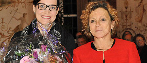 Barbara Schwerdtle und Gisela Müller-Brandeck-Bocquet bei der Preisverleihung im Toscanasaal. (Foto: Gunnar Bartsch)