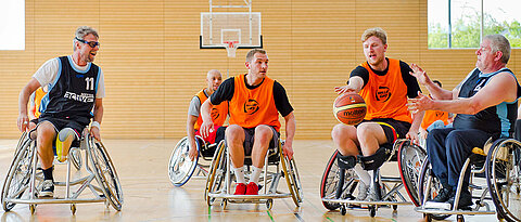 Ob Bundesligaprofi oder nicht – Basketball im Rollstuhl ist spannend und dynamisch.