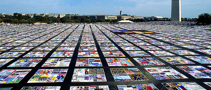 Der AIDS Memorial Quilt erinnert in den USA an Menschen, die an AIDS gestorben sind. 