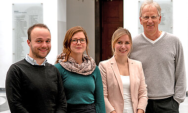 Die Mitglieder der Forschungsgruppe (v.l.): Felix Blank, Kathrin Sackmann, Nina Münkel, Ronald Bogaschewsky.