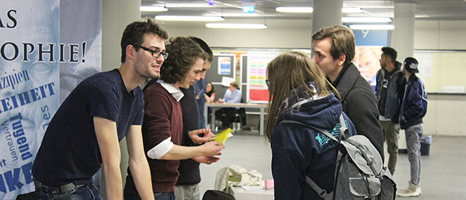 Auch Gespräche mit Studierenden sind möglich beim Studieninfotag der JMU.