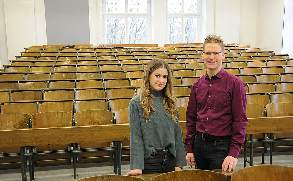 Katharina Starz und Stefan Herrnleben von der Universität Würzburg werden bei ihren Dissertationen aus dem Fellowship-Programm des Zentrums Digitalisierung Bayern gefördert.