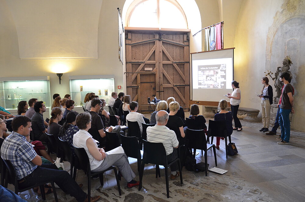 Ergebnispräsentation von Studierenden des MA "Museumswissenschaft/Museum Studies" im Mainfränkischen Museum (Projektseminar "Objekte erleben), 2014, 2015, Fotos: Guido Fackler