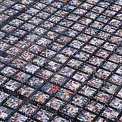 Inzwischen umfasst der Quilt über 40.000 Erinnerungsstücke.