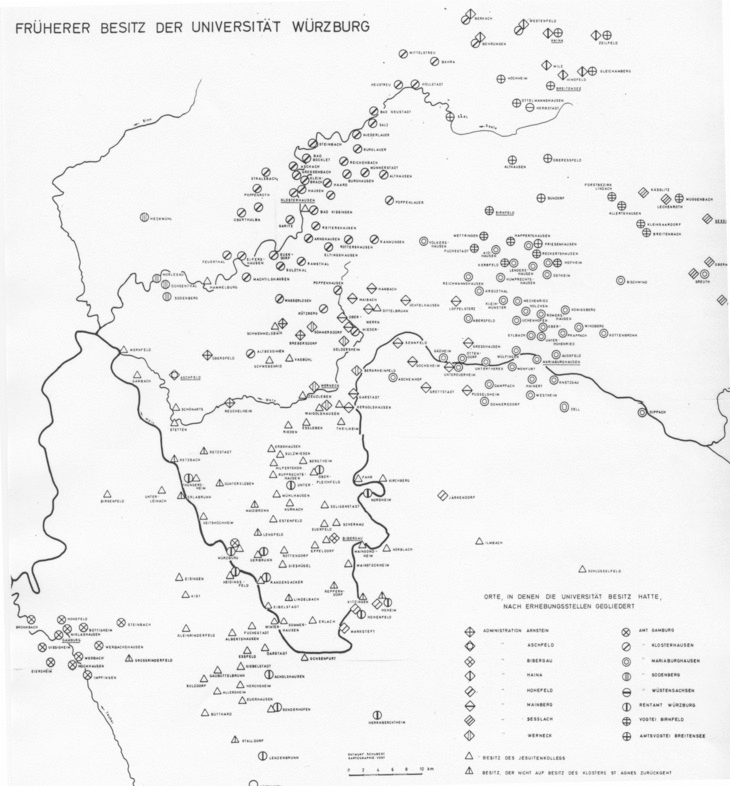 Die Karte zeigt den Besitz der Universität im Jahr 1802. Fürstbischof Georg Karl von Fechenbach (1749-1808) übereignete in diesem Jahr den Besitz des Jesuitenkollegs der Universität. Fechenbach ergriff eine vorbeugende Maßnahme. Unter bayerischer Ter