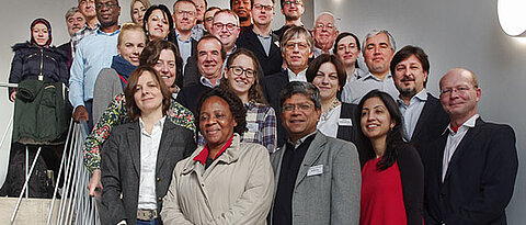 Die Teilnehmer der internationalen Tagung. In der Mitte Hans-Georg Ziebertz. (Foto: Sylvia Scheller)