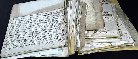 Konvolut von Schreiben aus der Briefsammlung von Franz Oberthür.

