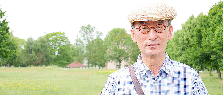 Jeong-Soo Kim arbeitet am Lehrstuhl für Vergleichende Sprachwissenschaft der Universität Würzburg.
