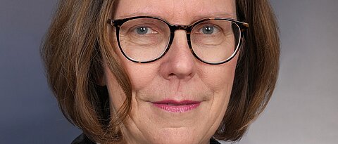 Prof. Dr. Eva-Maria Kieninger, Leiterin des Lehrstuhls für Deutsches und Europäisches Privatrecht sowie Internationales Privatrecht an der Universität Würzburg.