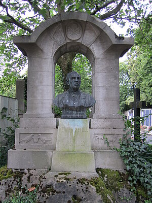 Photographie: Grab Schells im Würzburger Hauptfriedhof