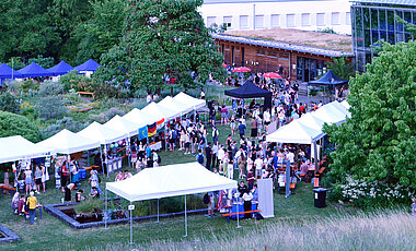 Reger Andrang herrschte beim Internationalen Abend im Botanischen Garten.