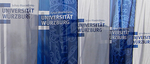 Flaggen auf dem Campus Nord der Universität Würzburg.