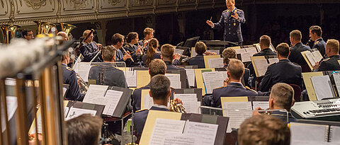 Das Luftwaffenmusikkorps Erfurt spielt am 13.11.2018 im Kaisersaal in Erfurt ein Benefizkonzert