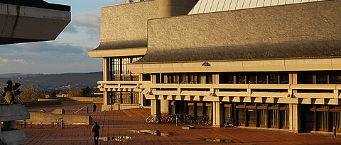 Universitätsbibliothek Würzburg, Campus Hubland
Foto: Gunnar Bartsch, 2007