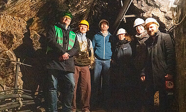 Das Team im Einsatz mit (v.l.): Prof. Andreas Nüchter, Fabian Arzberger, Prof. Georg Stauch, Dr. Sara Schönbrodt-Stitt, Prof. Katharina Breininger und Dr. Moritz Sexauer.
