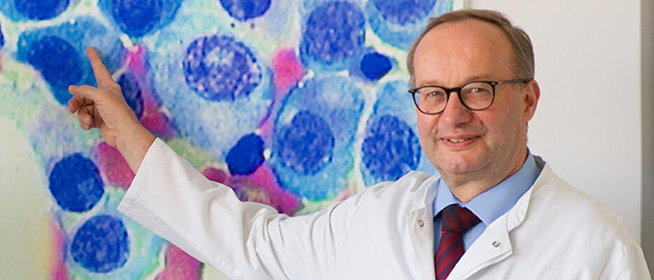 Professor Einsele is considered an opinion leader in CAR-T cell therapy, which he was the first to use clinically in Europe.