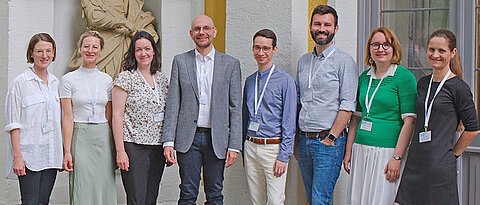 The Twins of the first funding period with TWINSIGHT spokesperson Bastian Schilling and TWINSIGHT coordinator Susanne Nuber (from left): Valerie Glutsch, Lisa Rubenbauer, Janina Marißen, Bastian Schilling, Janik Fleißner, Patrick Schummer, Geraldine Engels, Susanne Nuber. 