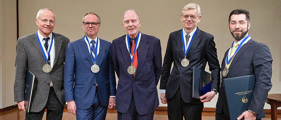 Erhielten den Rumford-Preis (v.l.): Georg Nagel, Gero Miesenböck, Ernst Bamberg, Peter Hegemann und Ed Boyden. Auf dem Bild fehlt Preisträger Karl Deisseroth.