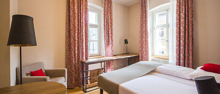 Im Welz-Haus finden Gäste der Universität eine komfortable Unterkunft mitten in der Würzburger Altstadt. 