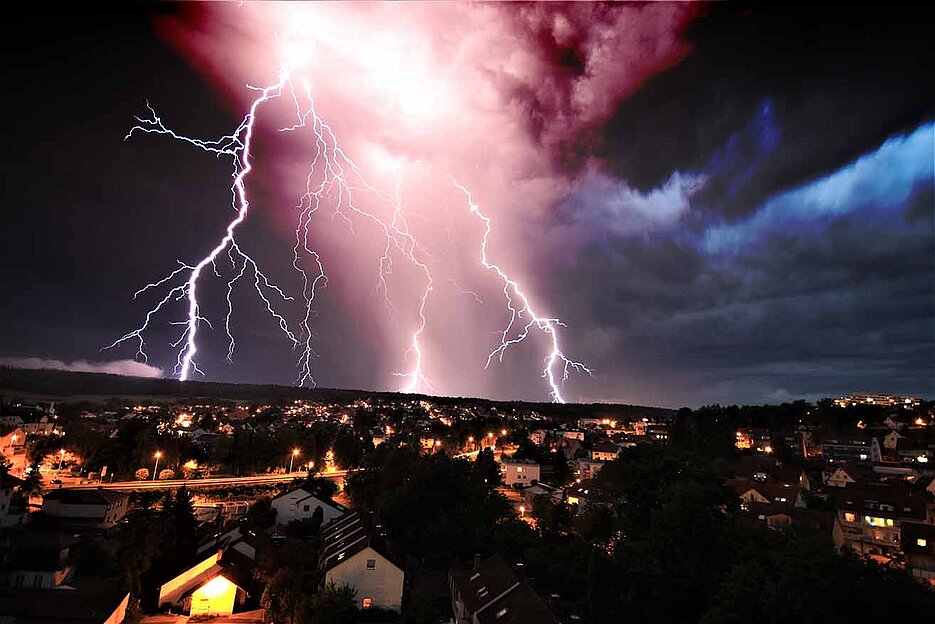 Gewitter mit Blitzen über Bad Kissingen. (Foto: Benedikt Borst)