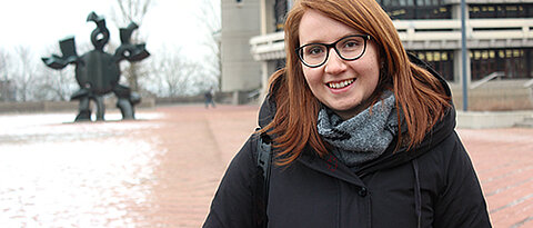 Giulia Marcuzzi aus Udine verbringt ihren Masterstudiengang an der Universität Würzburg. (Foto: Lena Köster)