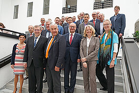 Minister Ludwig Spaenle im Kreis der Erweiterten Universitätsleitung von Würzburg. (Foto: Josef Wilhelm)