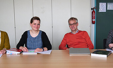 Steffi Herold, Gabriele Büchel, Martin Eilers, and Jacqueline Kalb (from left) are investigating neuroblastomas and other cancers at the JMU Biocenter. Photo: Robert Emmerich / University of Würzburg