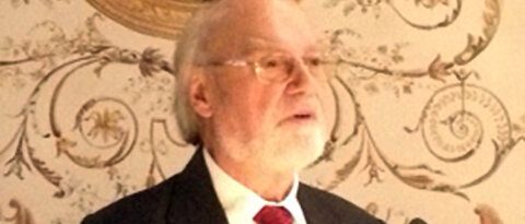 Dietmar Willoweit war von 1984 an für zwanzig Jahre Professor an der Juristischen Fakultät der Universität Würzburg. Er hatte den Lehrstuhl für Deutsche Rechtsgeschichte, Bürgerliches Recht und Kirchenrecht inne.