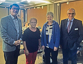 Startschuss für den Geschichtswettbewerb mit: Jörg Nellen, Marion Schäfer-Blake, Dr. Eva Pleticha-Geuder und Dr. Karl Südekum. (Foto: Körber-Stiftung)