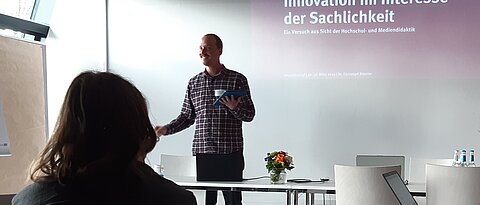 Dr. Christoph Röseler bei seinem Vortrag