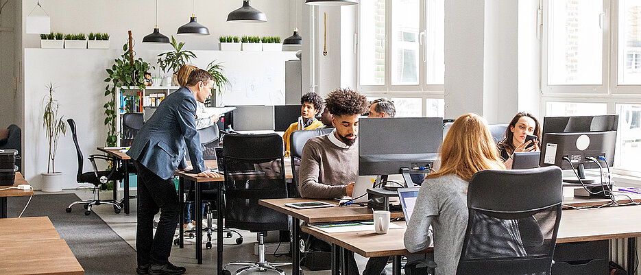 In vielen Unternehmen ist das Arbeitsumfeld interkulturell geprägt.