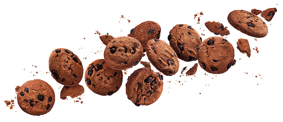 The photo shows several chocolate cookies.