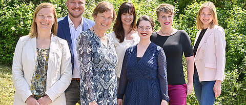 Das Team der deutsch-französischen Studien (v.l.): Hildegard Haberl (Caen), Julien Bobineau, Brigitte Burrichter, Katrin Weigand, Raphaëlle Jung, Martina Gold, Annika Möller (Caen). 