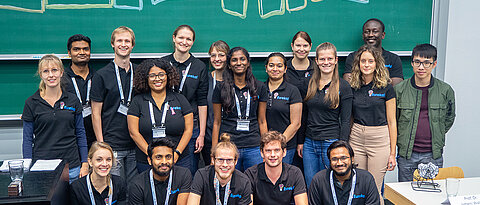 Einmal im Jahr organisieren Promovierende der Graduiertenschule für Lebenswissenschaften EUREKA!, ein internationales Doktorandensymposium. Das Foto zeigt das Organisationsteam von 2019.