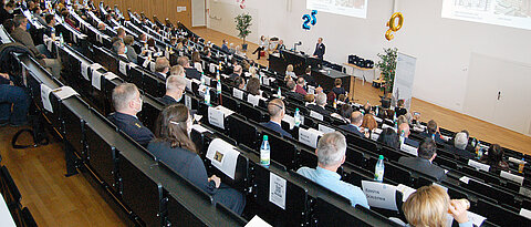 Mit Sicherheitsabstand, Maske und ohne Empfang: Die Alumni-Jubilarsfeier war in diesem Jahr noch coronageprägt. 