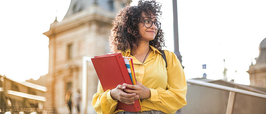 Das Career Centre bietet Studierenden der Universität Würzburg Beratungen und Veranstaltungen zur Vorbereitung auf den Berufseinstieg an. 