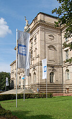 The University Building at Sanderring. Photograph: Robert Emmerich