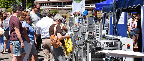 technischen Experimentierstände beim Campusfestival