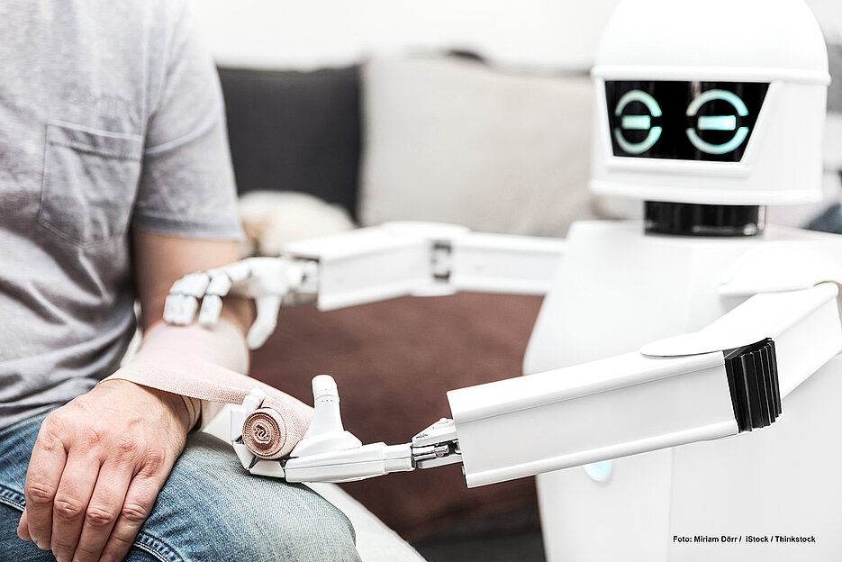Ein Medizin-Roboter im Einsatz. In Europa ist die Skepsis gegenüber Robotern gestiegen.