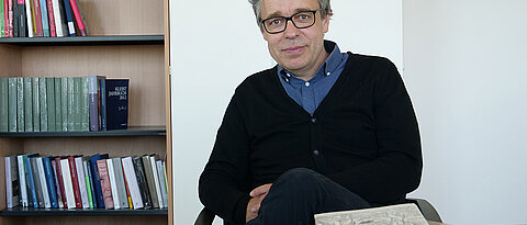 Professor Maximilian Bergengruen betreibt Literaturgeschichte mit einem kulturwissenschaftlichen Schwerpunkt.