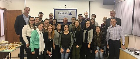 Hier sind die Teilnehmer des LoSAM-Workshops in Brasilien.