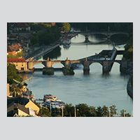 Blick vom Würzburger Stein auf Main und Alte Mainbrücke und Alten Kranen. Foto: Robert Emmerich, Mai 2011